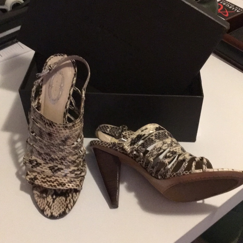 Elie Tahari sandals